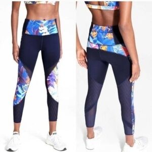 Athleta Tropical Precision Navy Floral Cropped Sheer Compression Legging Size XS